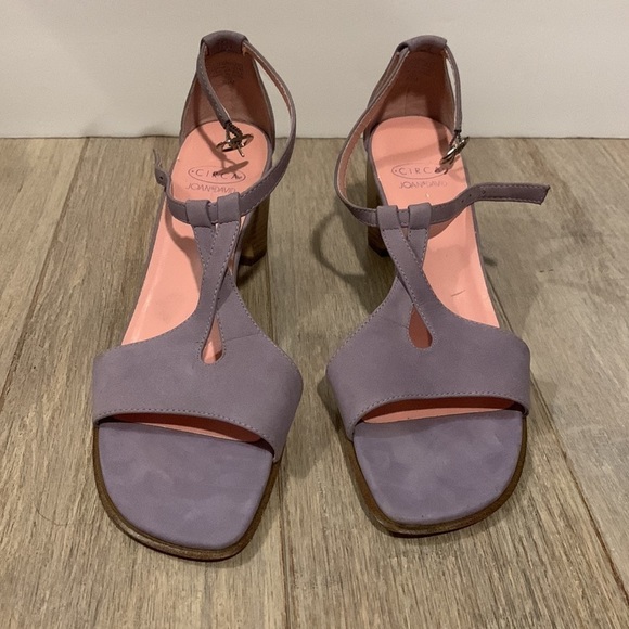 𝅺CIRCA By Joan & David Open Toe Sandal Lilac/ Lavender Suede Size 6.5 - Picture 4 of 10